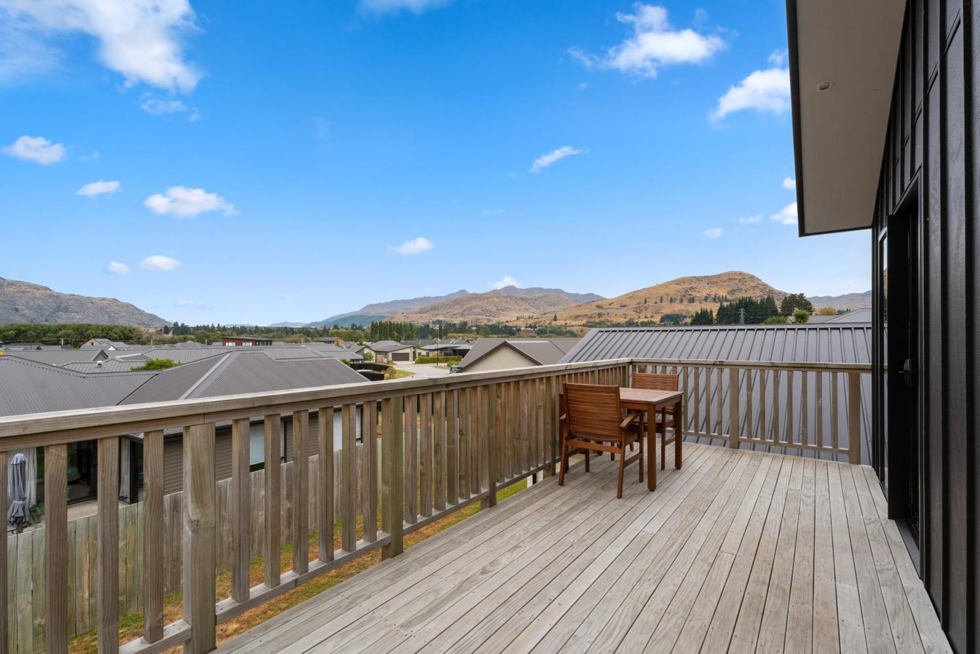 Modern Apartment With Coronet & Remarkables Views Queenstown Exterior photo