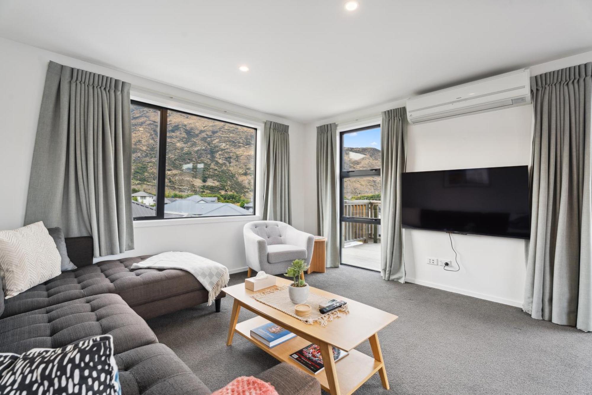 Modern Apartment With Coronet & Remarkables Views Queenstown Exterior photo